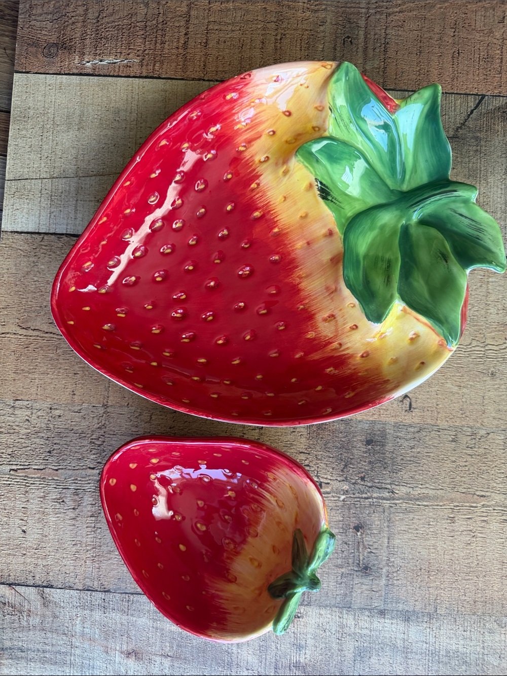Ceramic Strawberry Chip and Dip Serving Bowls